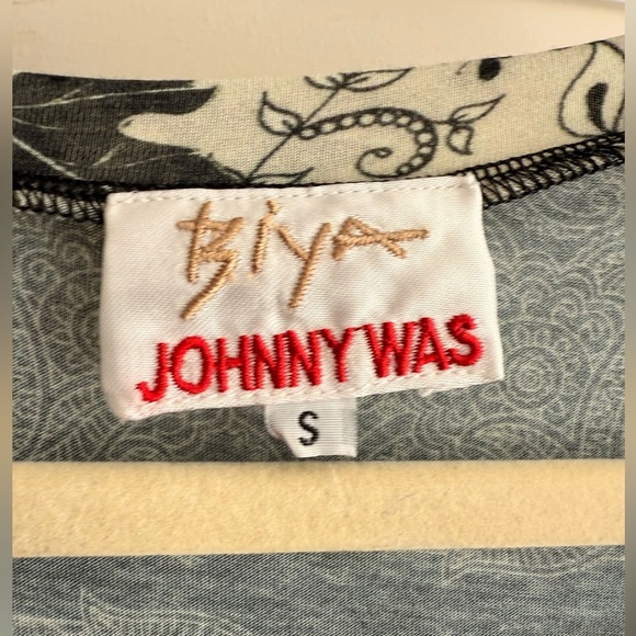 Johnny was Biya long sleeve Florian top size small - Picture 2 of 4